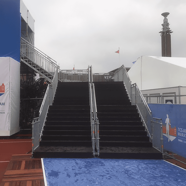 Afix fast X52 event scaffold with walkway and spann scaffold - marathon Amsterdam