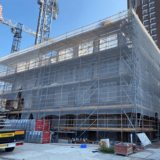 Afix fast X52 facade scaffold with safety nets - HSV The Hague
