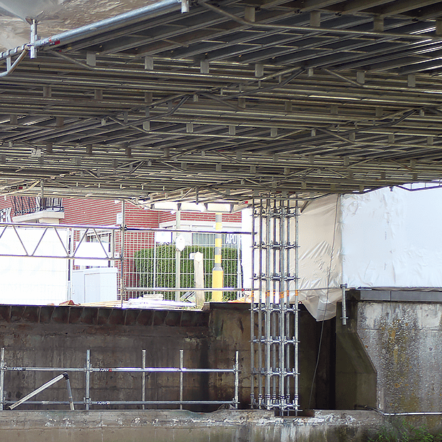 Afixfast X52 support de pont avec montants d'échafaudage liés