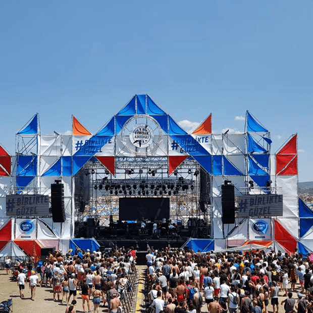 Afixfast X52 stage setup for events