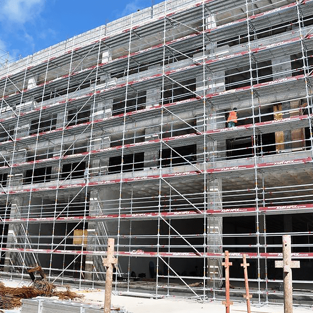 Afixfast masonry scaffold with ladder stairs
