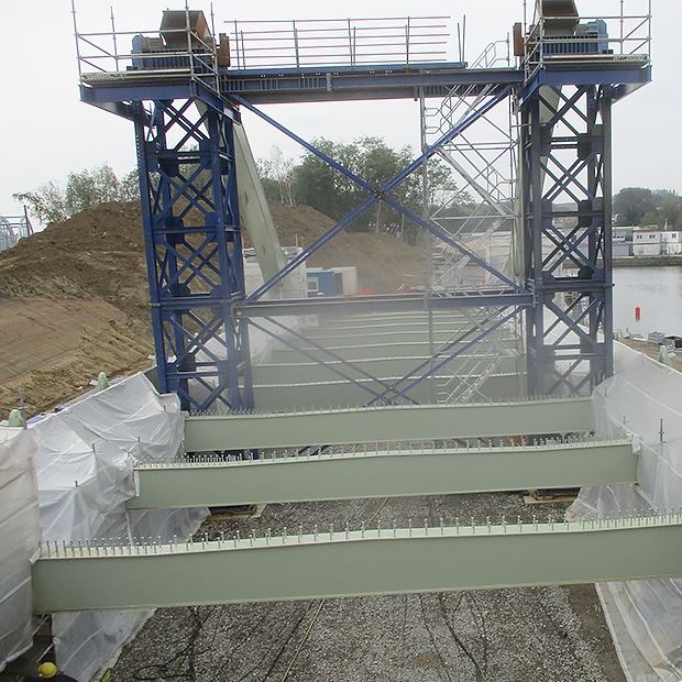 Afix fast X52 shrinkwrap scaffold for sandblasting work - Victor Buyck