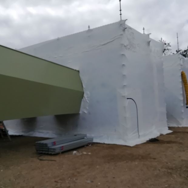 Afix fast X52 shrinkwrap scaffold for sandblasting work - Victor Buyck
