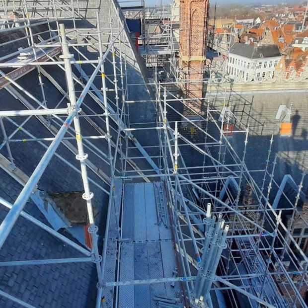 Afix fast X52 renovation scaffold provinciehof Bruges - Artes