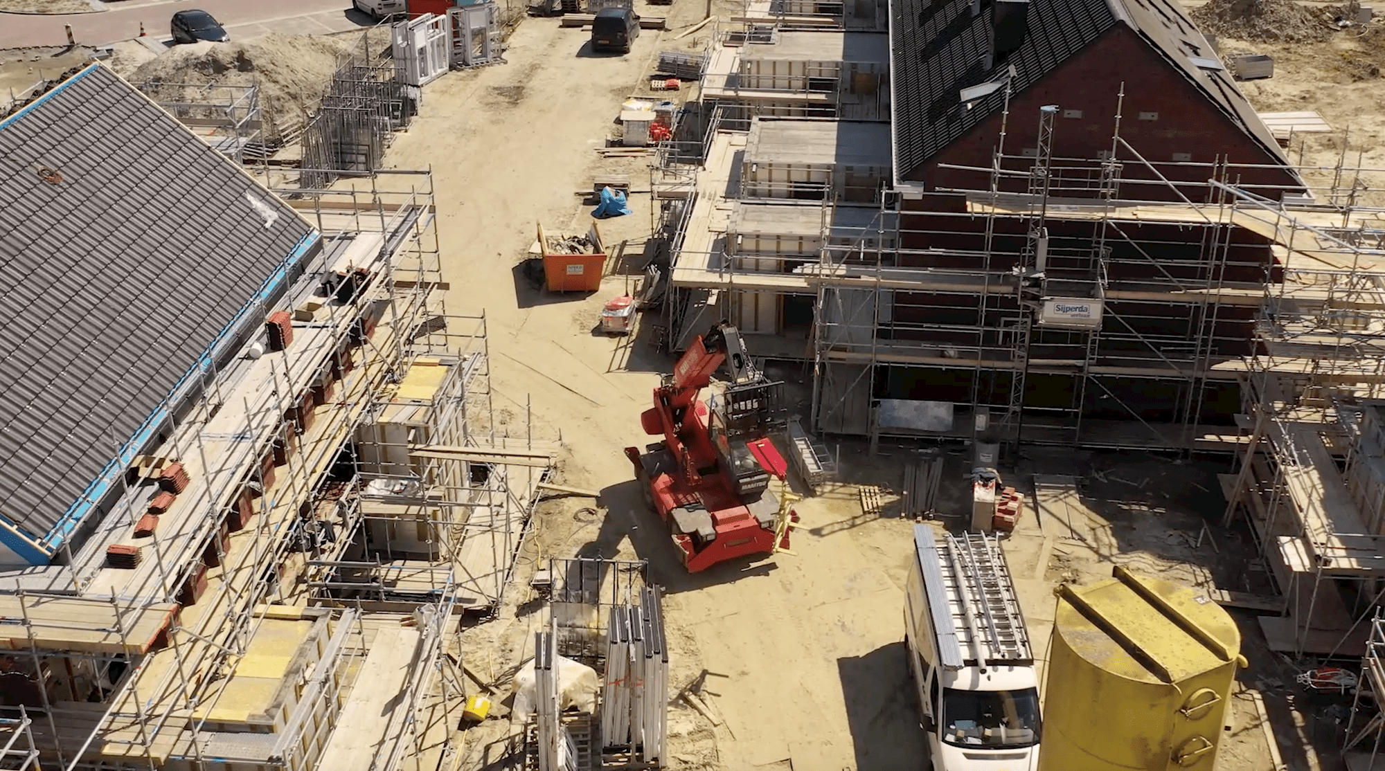 Afix fast X52 steigers nieuwbouw woningen - Appingedam Wijngaarden