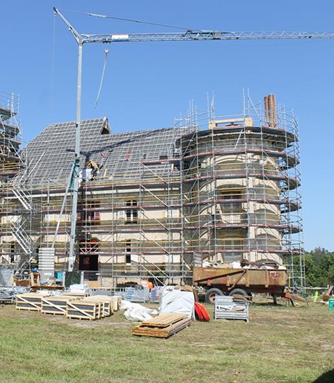 Afix fast X52 facade scaffold renovation castle Planckaert - the contractor - Lurcy