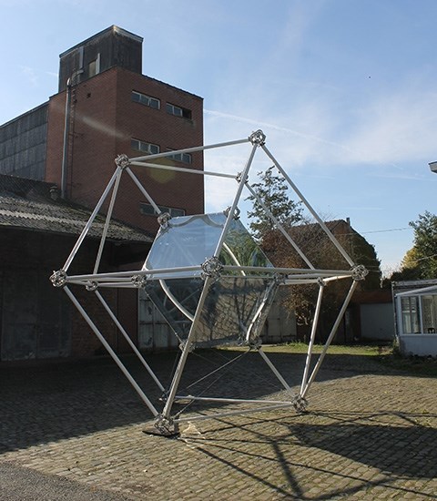 Afix fast X52 exposition with scaffolding - Jan Detavernier - Art Mountain Brussels