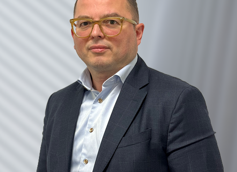 23 06 COO Cem Huryan