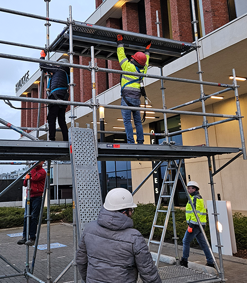 Afix group safety training Artes facade scaffolding